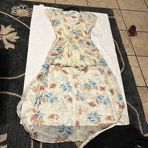 City Triangles Floral Print Ruffle Sleeve Dress